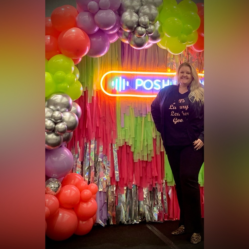 Meet your Posher, Jill - Picture 2 of 8